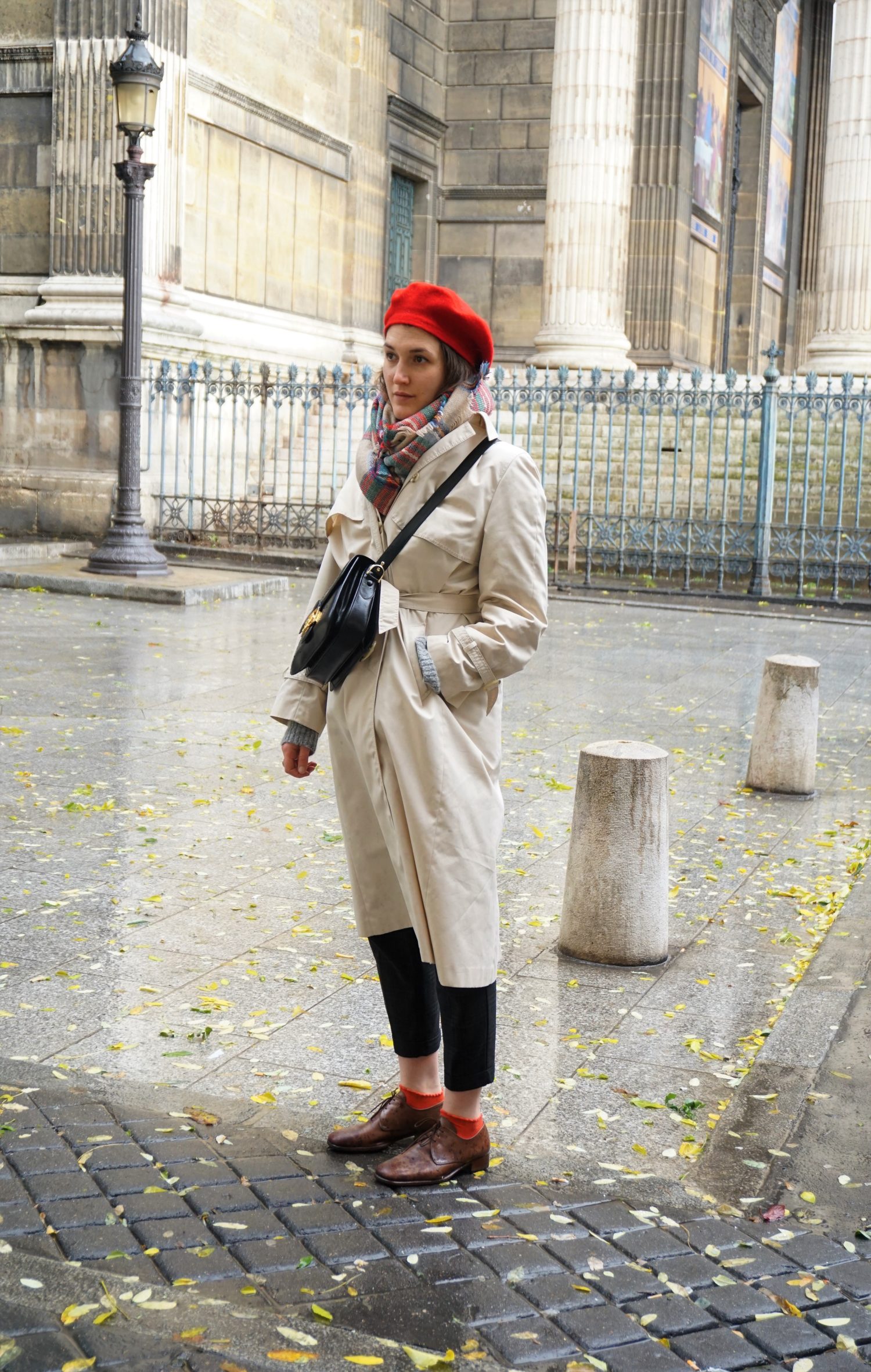 Outfit // à Paris: Trenchcoat, Beret and vintage Céline Box Bag